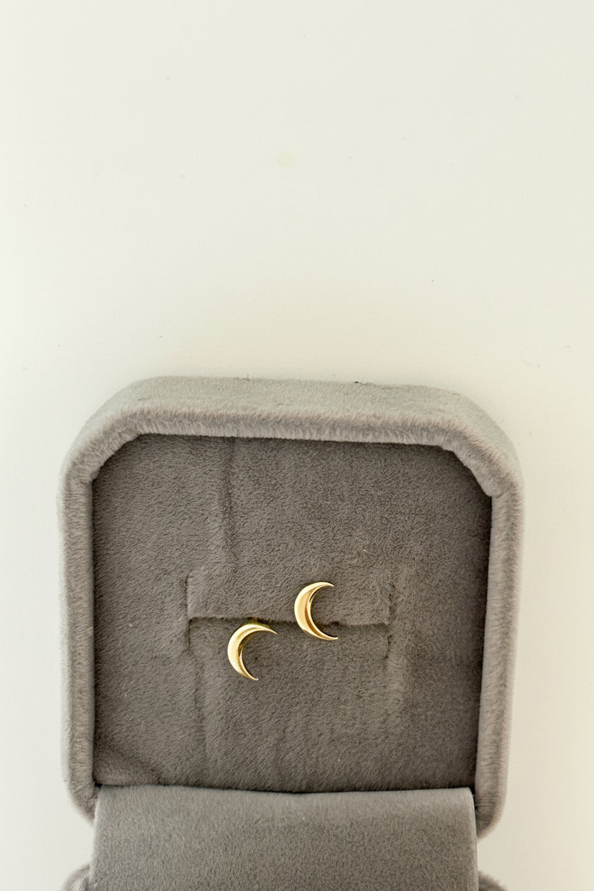 Moon Stud