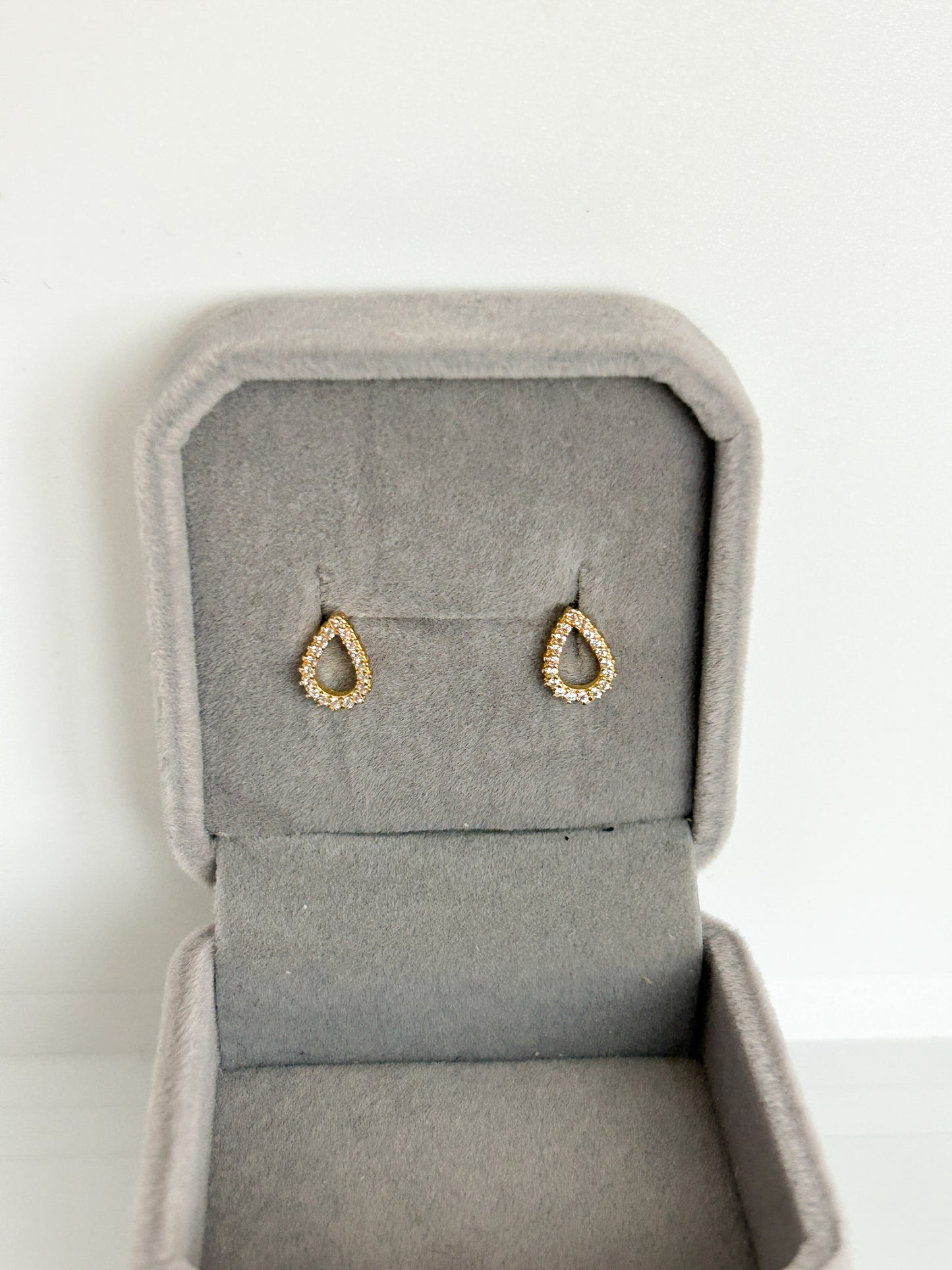 Zirconia Stud