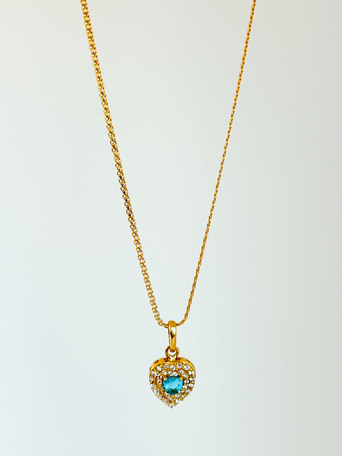 Zirconia Heart Bismarck Necklace