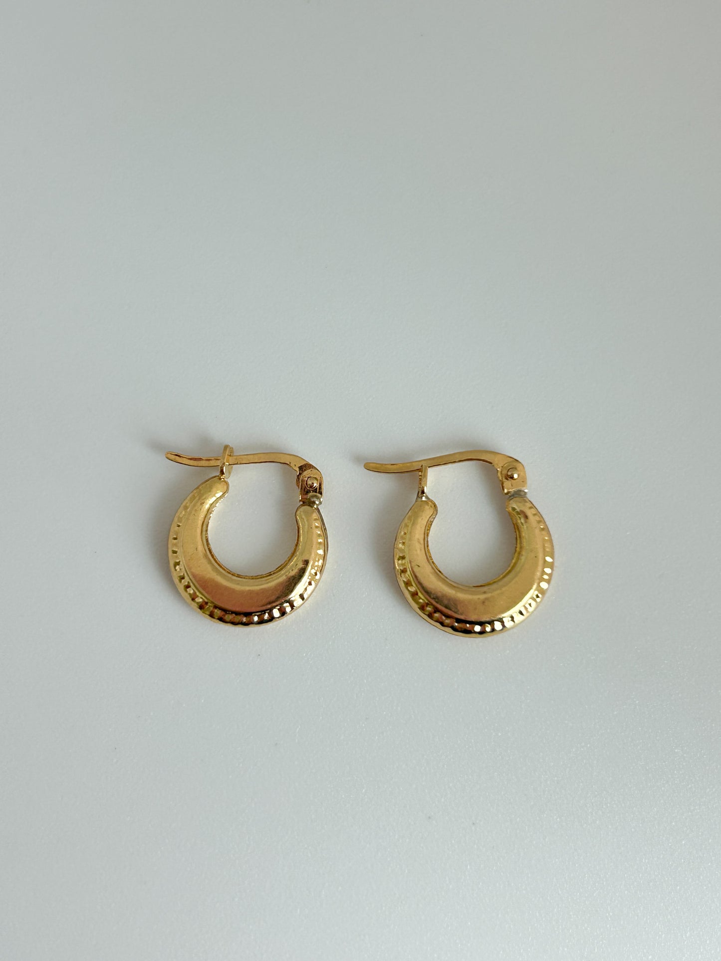 Hoops