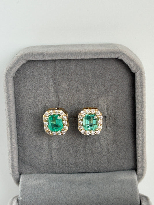 Emerald Stud