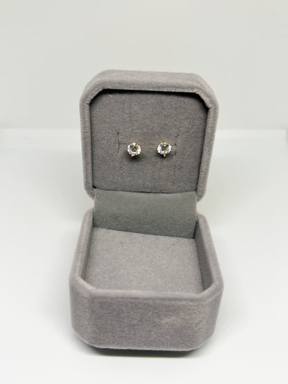 Zirconia Stud