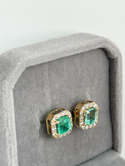 Emerald Stud