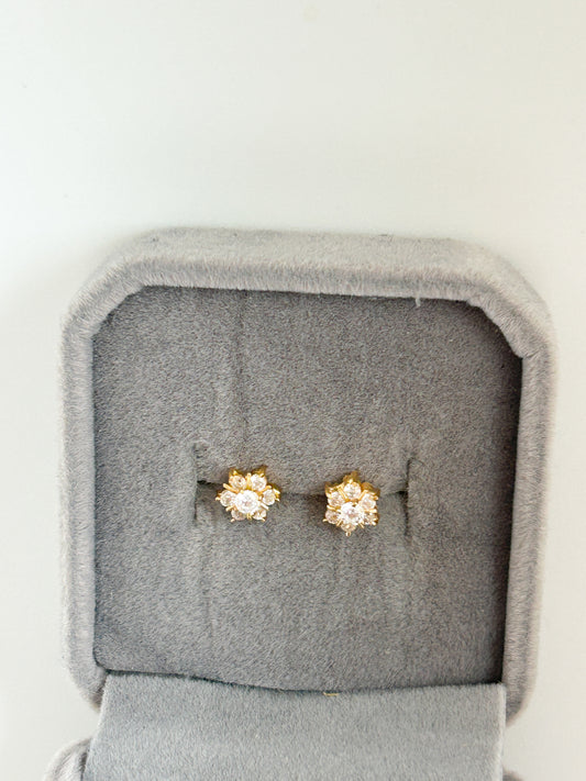 Zirconia Flowers Stud