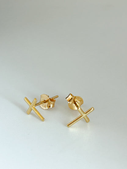 Cross Stud