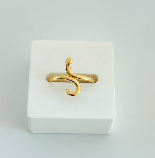Ring 053