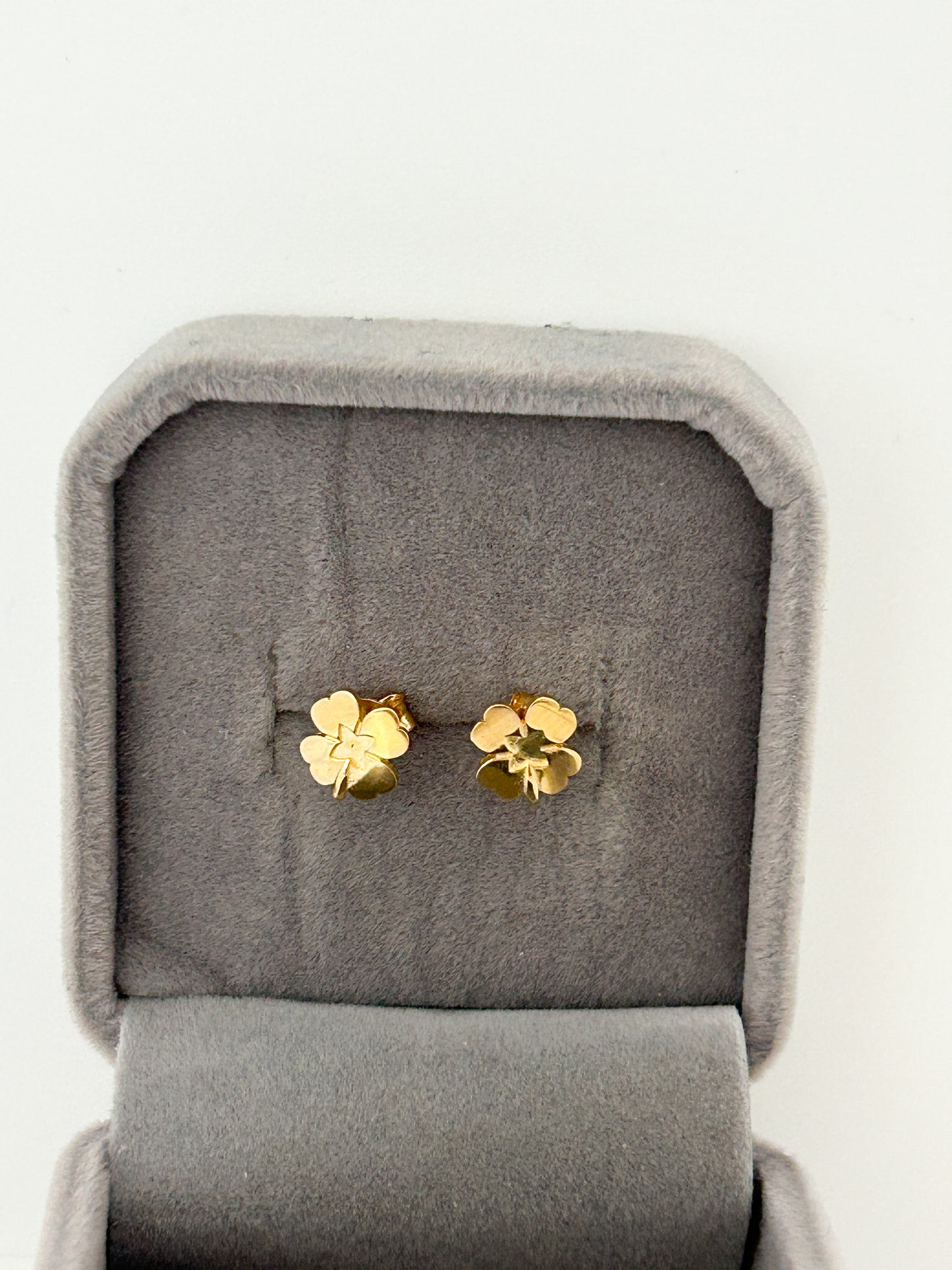 Flower Stud